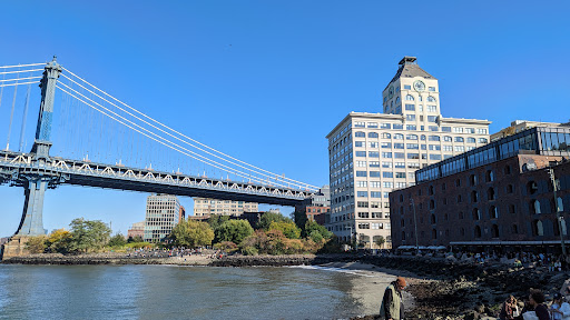 Image of Brooklyn Bridge cinematic photo walk
