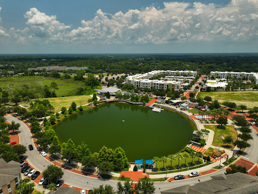 Image of Center Lake Park