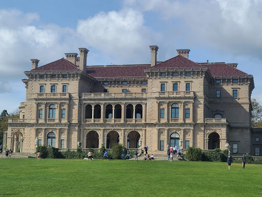 Image of Cliff Walk – The Breakers