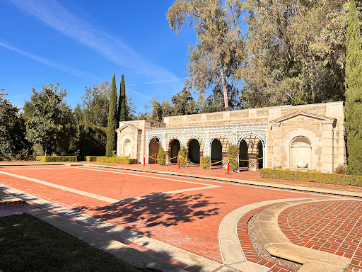 Image of Greystone Mansion & Gardens: The Doheny Estate