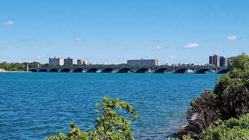 Image of MacArthur Bridge