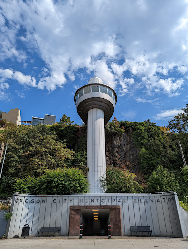 Image of Oregon City Municipal Elevator