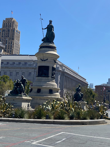 Image of Simón Bolívar Statue