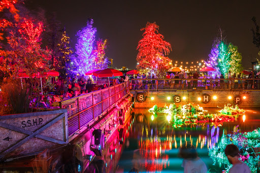Image of Spruce Street Harbor Park