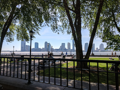 Image of Teardrop Park