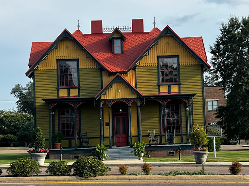 Image of Tennessee Williams Home & Welcome Center