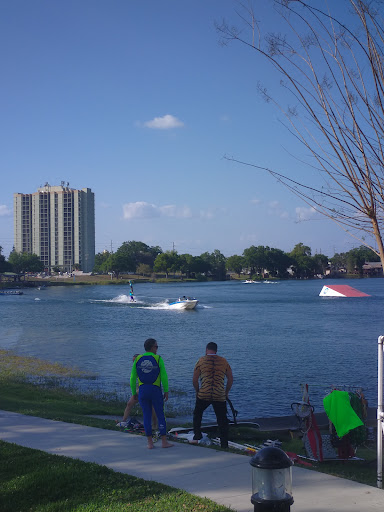 Image of Waterski show